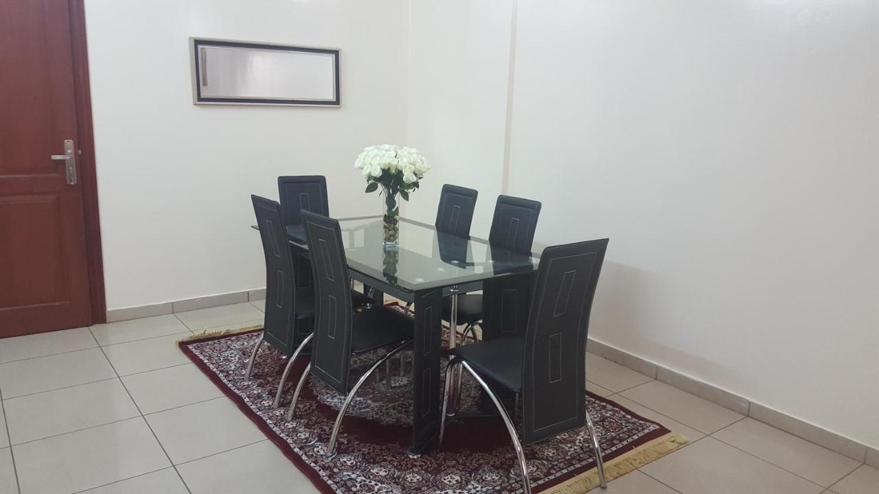 Residences Hotelieres Micheline Et Emile Bastos Yaoundé Buitenkant foto