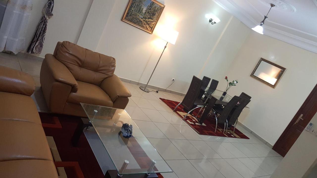 Residences Hotelieres Micheline Et Emile Bastos Yaoundé Buitenkant foto
