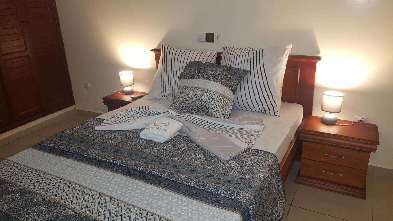 Residences Hotelieres Micheline Et Emile Bastos Yaoundé Buitenkant foto