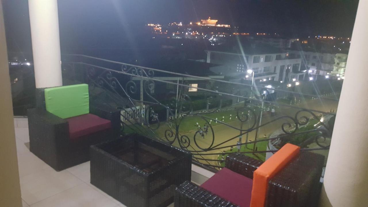 Residences Hotelieres Micheline Et Emile Bastos Yaoundé Buitenkant foto