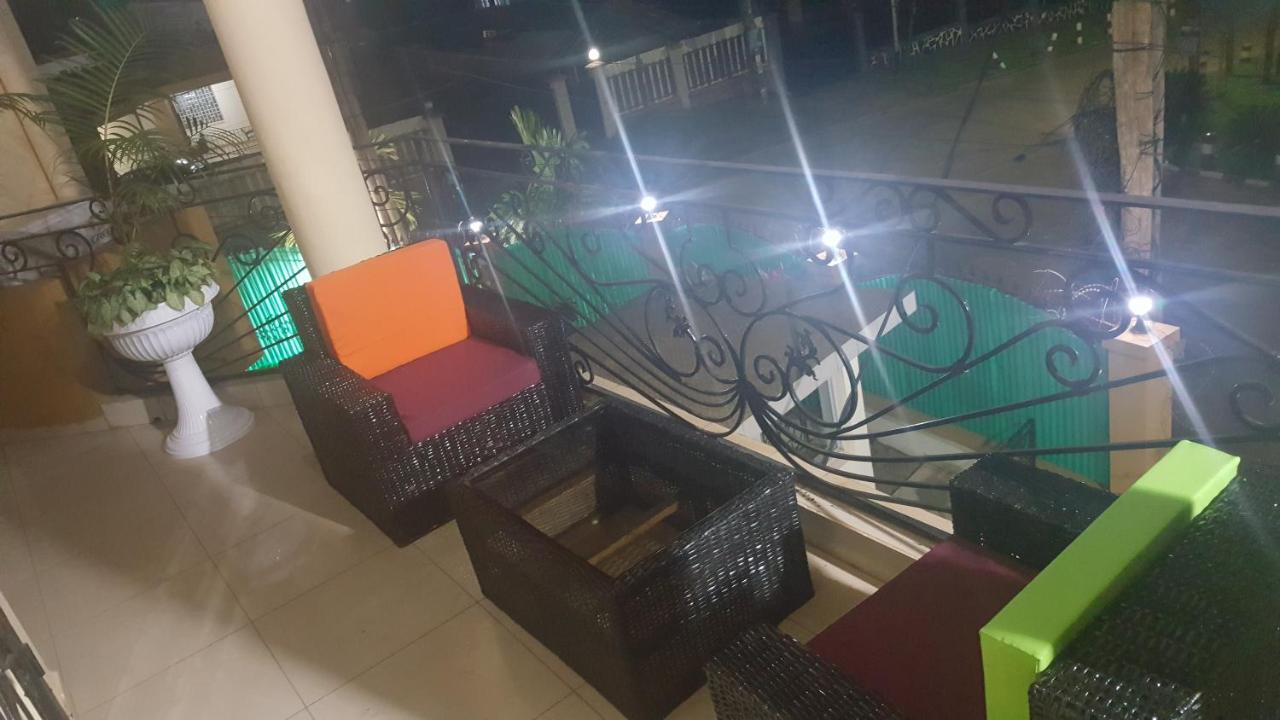 Residences Hotelieres Micheline Et Emile Bastos Yaoundé Buitenkant foto